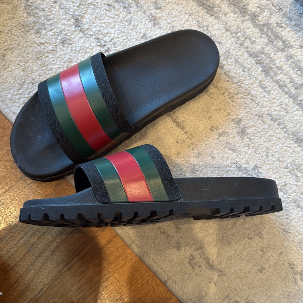 Gucci slides - Picture 3 of 7